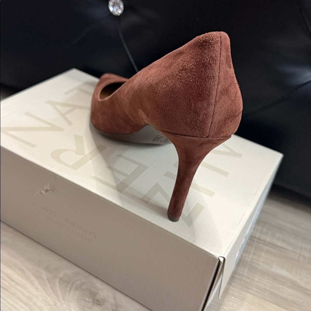 Naturalizer Women's Suede Pointed Toe Pump in Rust - Picture 4 of 6